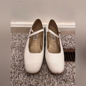 Nine West Heeled Mary Janes White Size 7.5